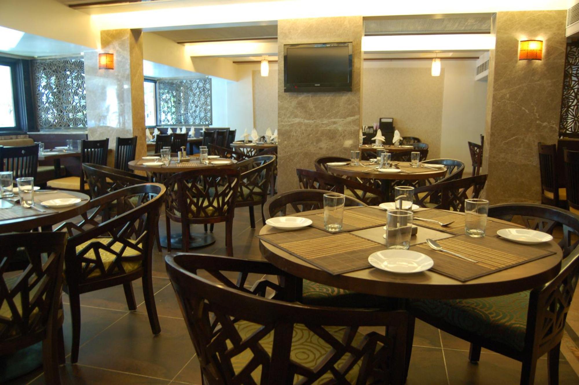 Comfort Inn President Near Ahmedabad Junction Station Εξωτερικό φωτογραφία