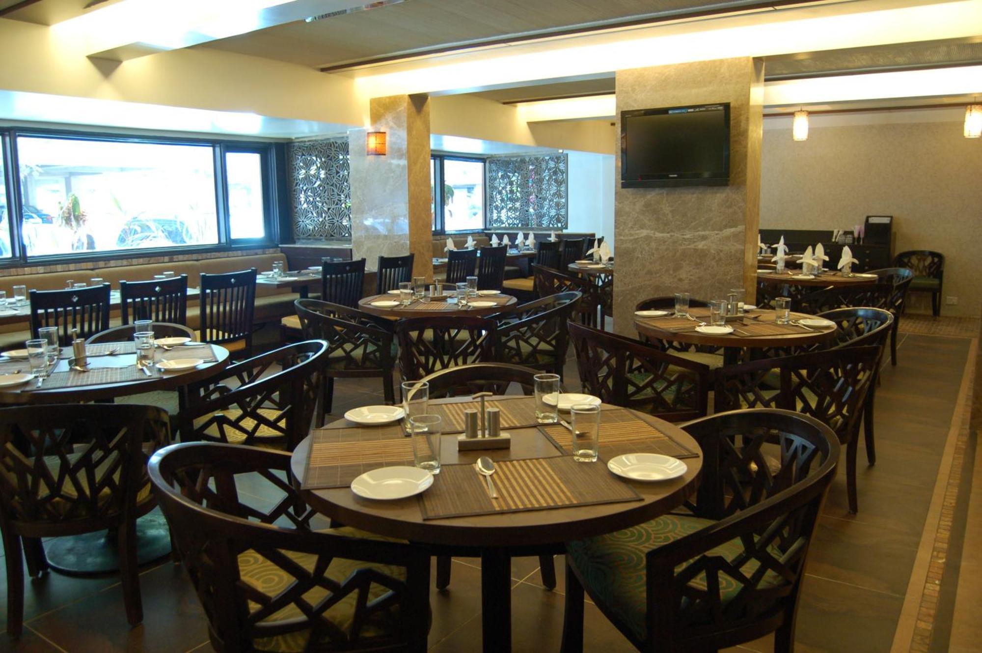 Comfort Inn President Near Ahmedabad Junction Station Εξωτερικό φωτογραφία