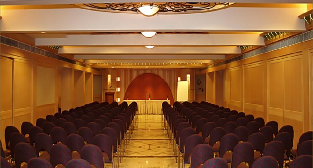 Comfort Inn President Near Ahmedabad Junction Station Εξωτερικό φωτογραφία