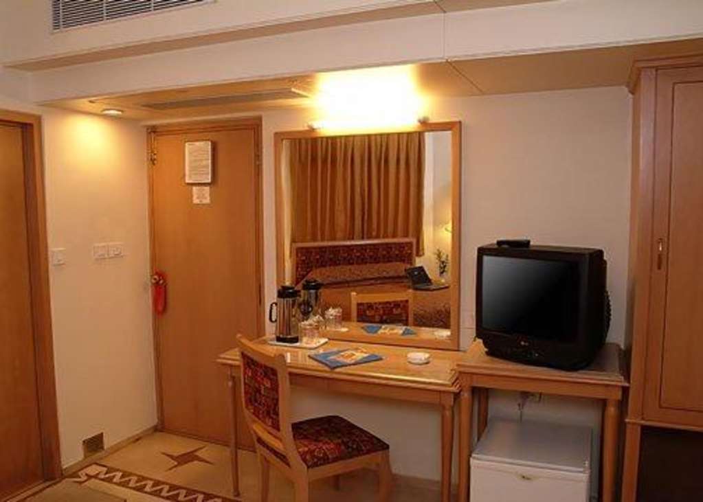 Comfort Inn President Near Ahmedabad Junction Station Εξωτερικό φωτογραφία