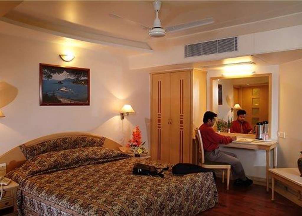 Comfort Inn President Near Ahmedabad Junction Station Εξωτερικό φωτογραφία